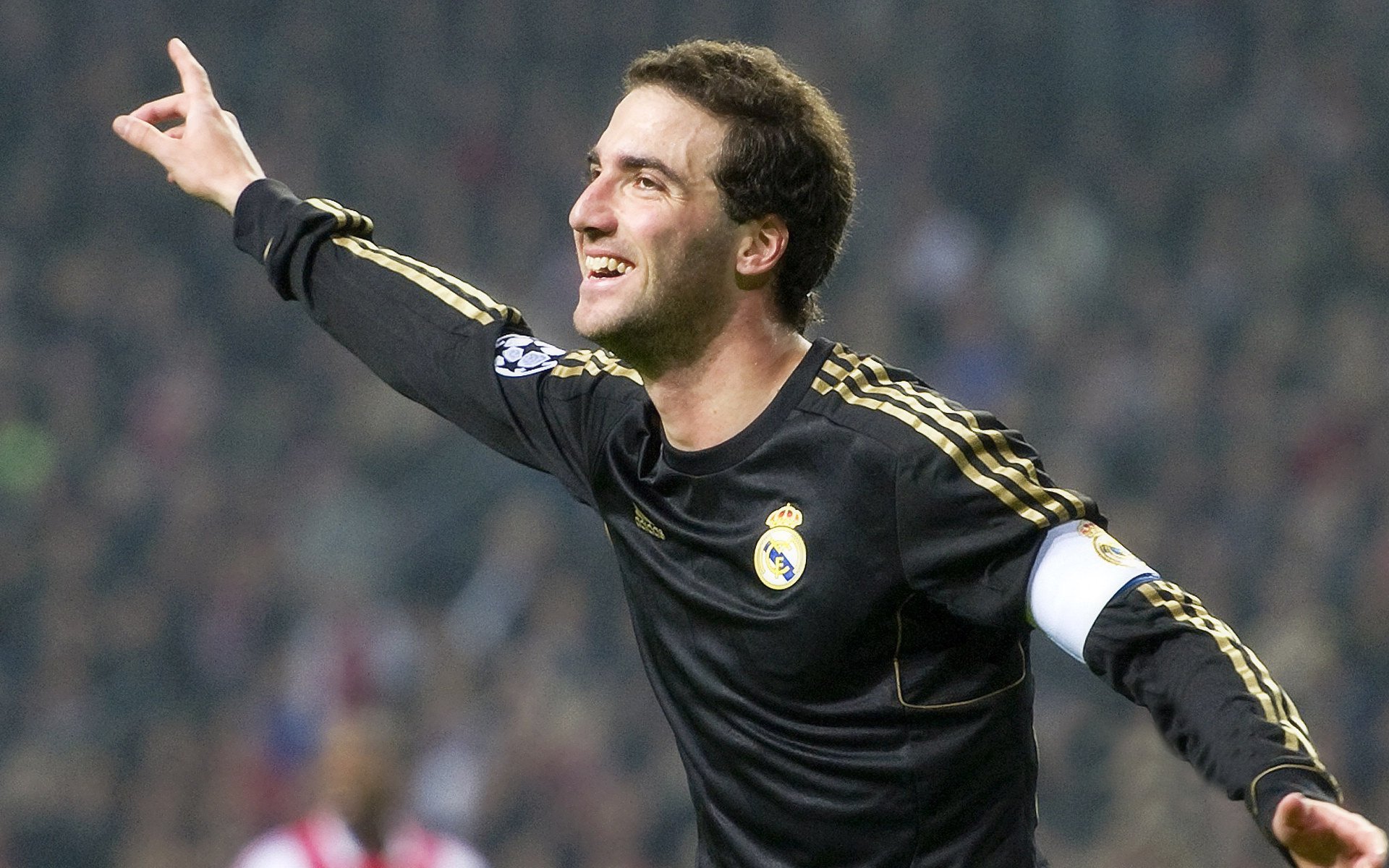 爱游戏体育-引入AI裁判系统 提高比赛公平性，减少人为误判，ai裁判最早应用于哪年